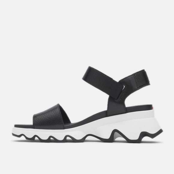 SOREL Black KINETIC Leather Rubber Wavy Platform Sandals - Picture 3 of 10